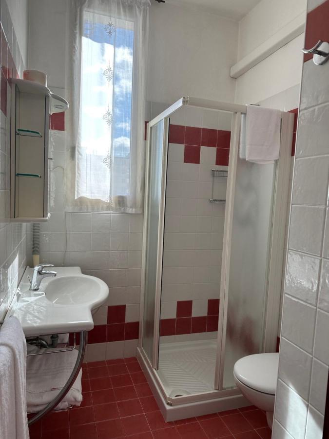 Hotel Reno ลิโดดิเยโซโล ภายนอก รูปภาพ